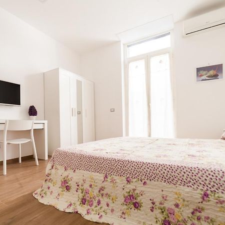 Toledo 116 Apartment เนเปิลส์ ภายนอก รูปภาพ