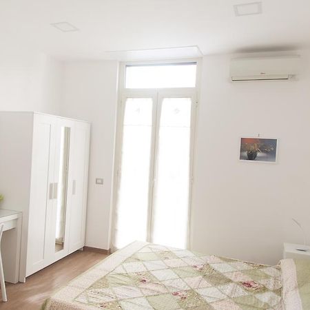 Toledo 116 Apartment เนเปิลส์ ภายนอก รูปภาพ