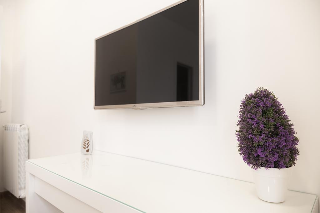 Toledo 116 Apartment เนเปิลส์ ภายนอก รูปภาพ