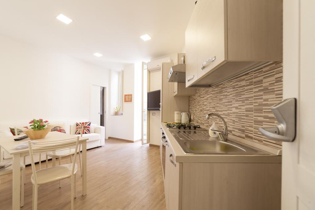 Toledo 116 Apartment เนเปิลส์ ภายนอก รูปภาพ